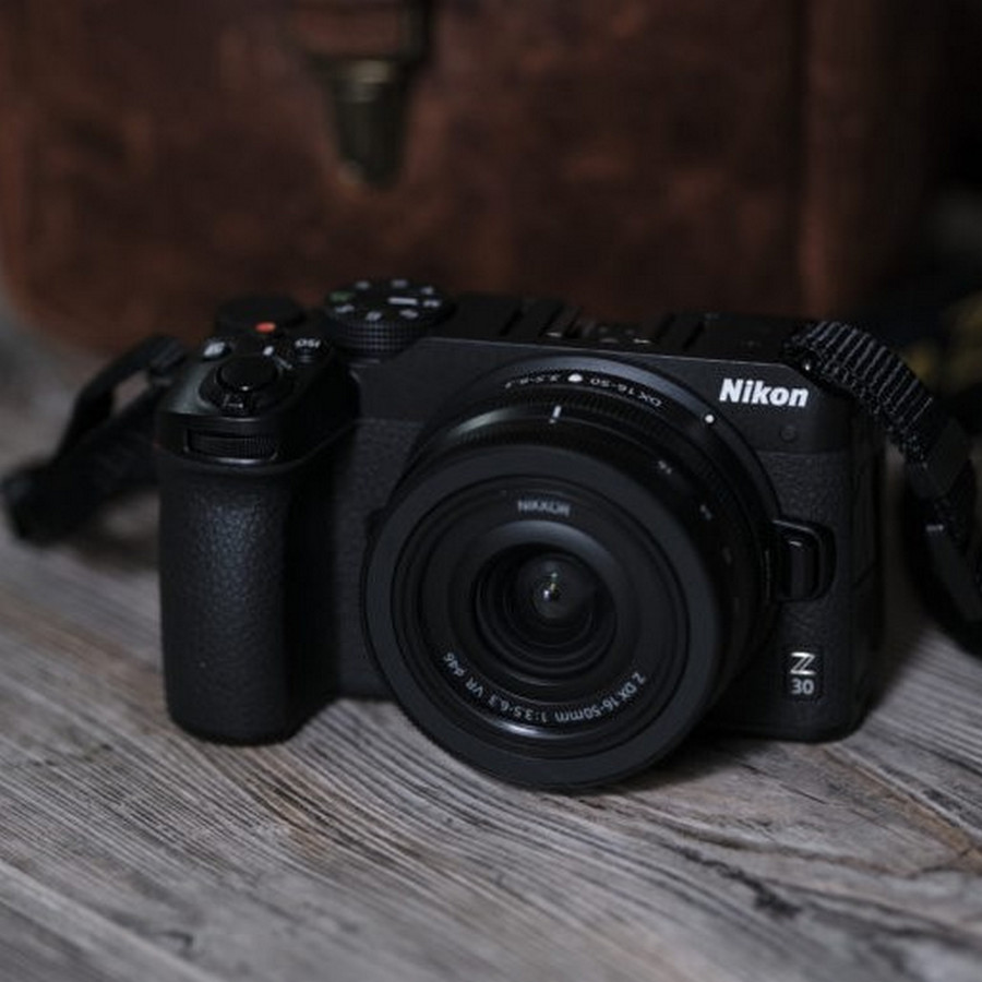 Kamera NIKON Mirrorless Z30 with 16-50mm Lens - detail